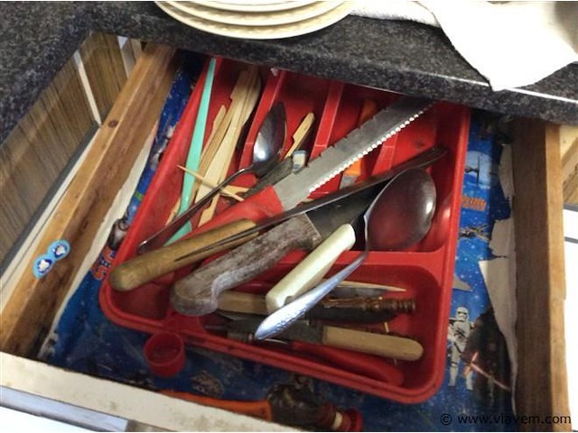 Lot inhoud keuken volgens foto's - afbeelding 6 van  8