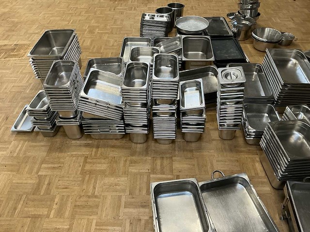 Lot inox bakken verschillende maten, bain marie's overige keukenbenodigdheden - afbeelding 7 van  12
