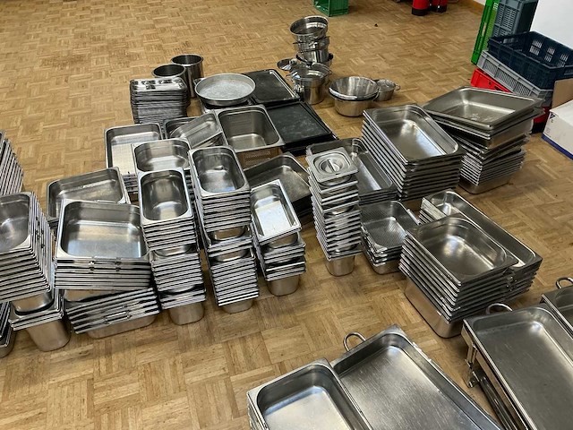 Lot inox bakken verschillende maten, bain marie's overige keukenbenodigdheden - afbeelding 8 van  12