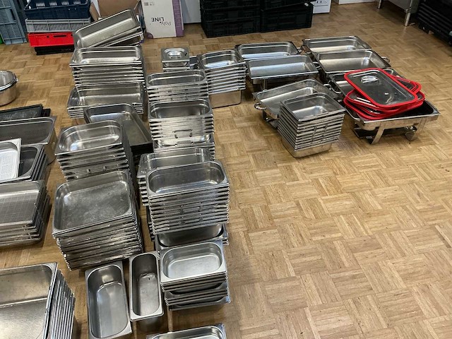 Lot inox bakken verschillende maten, bain marie's overige keukenbenodigdheden - afbeelding 10 van  12