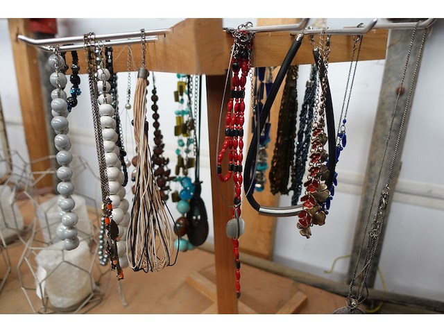 Lot juwelen - afbeelding 6 van  6