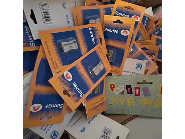 Lot kaartjes, inpakpapier, zakken - afbeelding 3 van  12