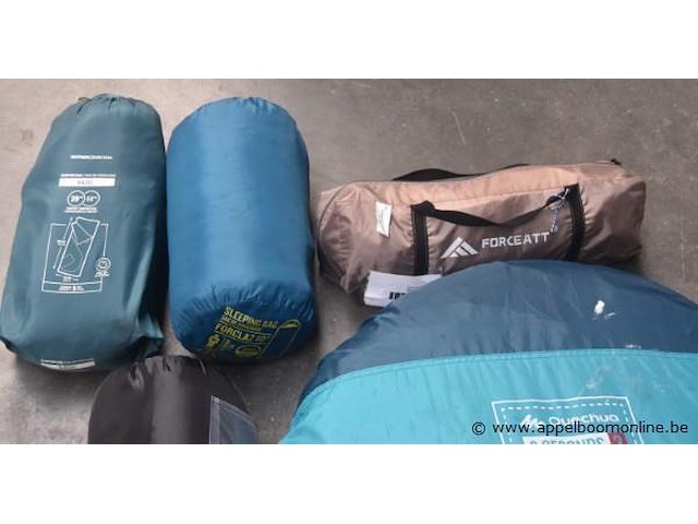 Lot kampermateriaal wo tenten - afbeelding 2 van  3