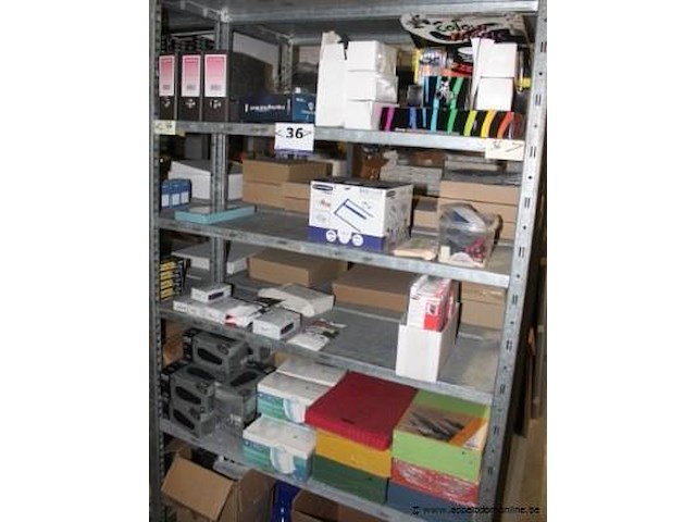 Lot kantoorartikelen, papierwaren en mondmaskers - afbeelding 1 van  1