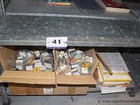 Lot kantoorartikelen wo. magneten - afbeelding 1 van  2