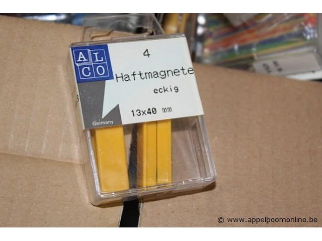Lot kantoorartikelen wo. magneten - afbeelding 2 van  2
