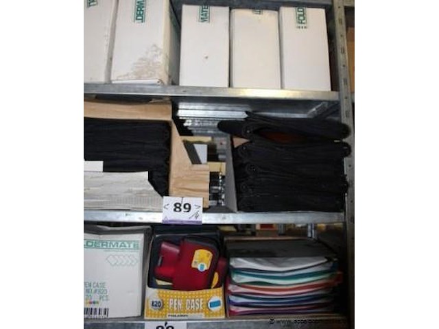 Lot kantoorartikelen - afbeelding 1 van  1