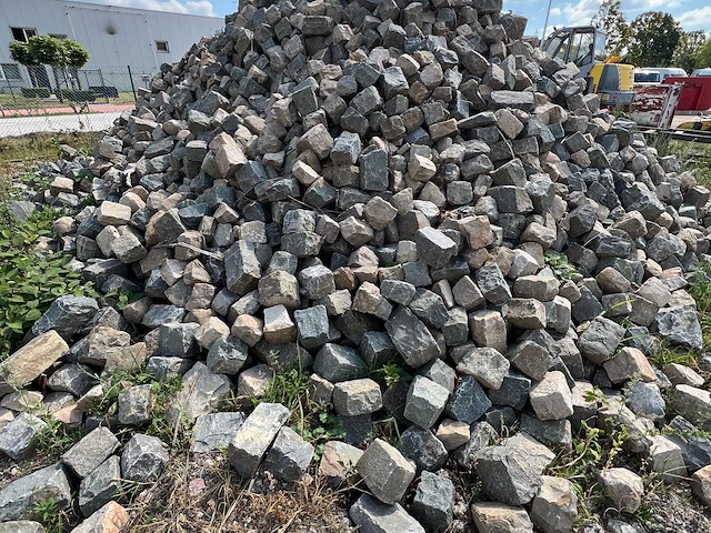 Lot kasseien stenen & bakstenen - afbeelding 3 van  13