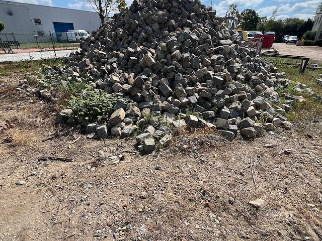 Lot kasseien stenen & bakstenen - afbeelding 12 van  13