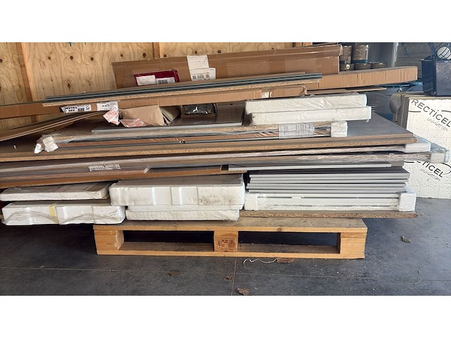 Lot kastonderdelen - afbeelding 2 van  3