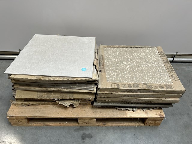 Lot keramische tegels 17m² - afbeelding 2 van  3