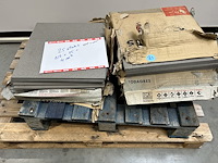 Lot keramische tegels 4m² grijs gespikkeld - afbeelding 2 van  3