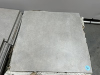 Lot keramische tegels betonlook +/- 20 m² - afbeelding 2 van  4
