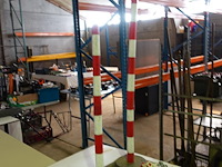 Lot kettingen, haken, geplastificieerd staalkabel en 4 signalisatiepalen - afbeelding 6 van  6