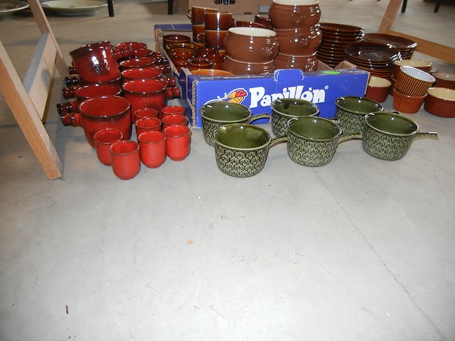 Lot keukengerein(koffie en soeptassen) - afbeelding 2 van  2