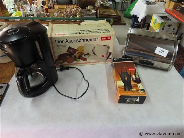 Lot keukenmateriaal - afbeelding 1 van  3