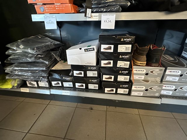Lot kleding & veiligheidsschoenen - afbeelding 3 van  6
