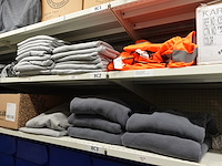 Lot kleding - afbeelding 6 van  23