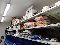 Lot kleding - afbeelding 1 van  23