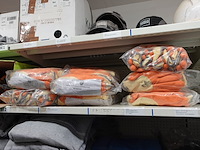 Lot kleding - afbeelding 12 van  23