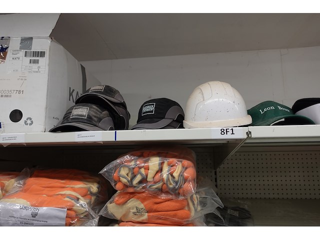 Lot kleding - afbeelding 17 van  23