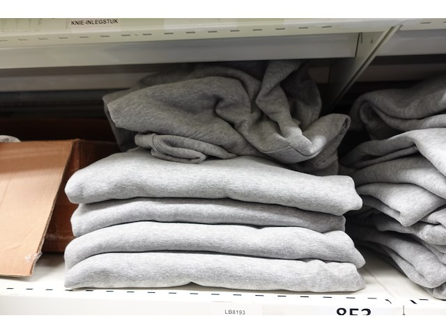 Lot kleding - afbeelding 20 van  23