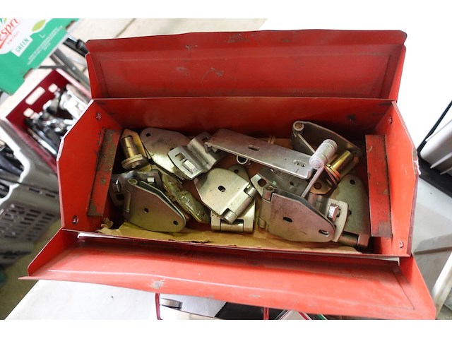 Lot klinken, handgrepen, scharnieren, kapstokken - afbeelding 6 van  13