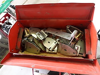 Lot klinken, handgrepen, scharnieren, kapstokken - afbeelding 6 van  13