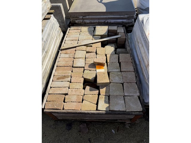 Lot klinkers - afbeelding 1 van  1