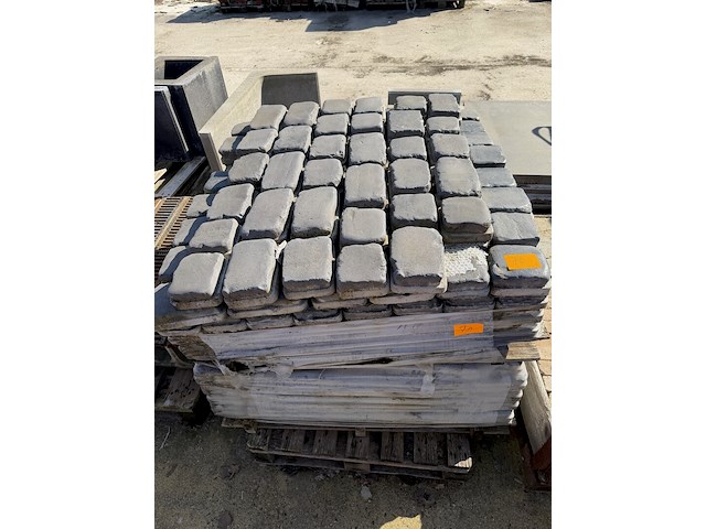 Lot klinkers - afbeelding 1 van  1