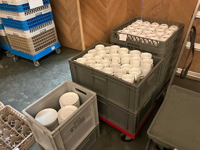 Lot koffietassen en ondertassen - afbeelding 5 van  5