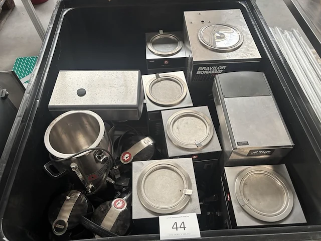 Lot koffiezet/waterkoker w.o. bravilor bonamat hwa5 - th20 - airpot - afbeelding 1 van  5