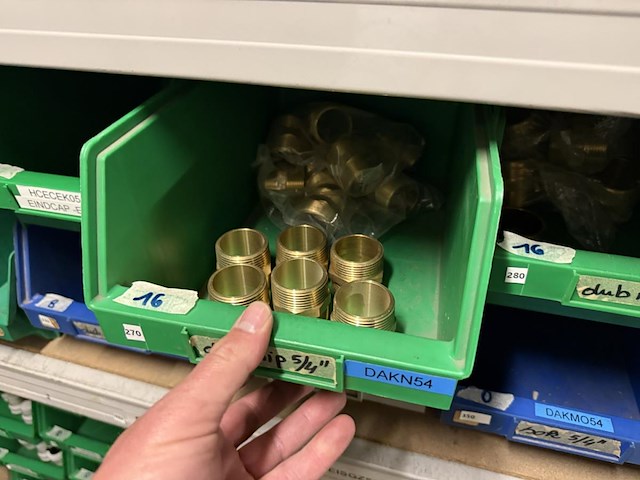 Lot kogelkranen / sluitingen & koppelstukken - afbeelding 3 van  25