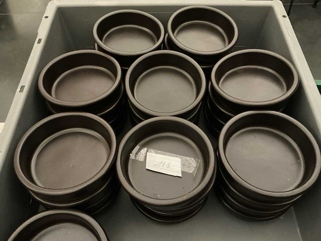 Lot kommetjes, schaaltjes, bordjes en potjes - afbeelding 12 van  13