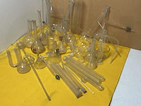 Lot labo materiaal (36 stuks) - afbeelding 1 van  3
