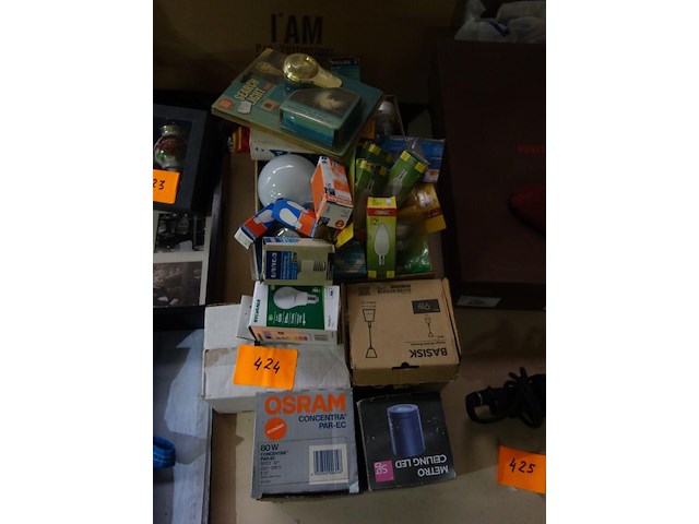 Lot lampen en verlichting - afbeelding 1 van  1