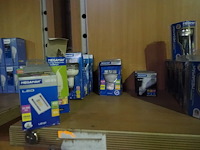 Lot lampen - afbeelding 2 van  25