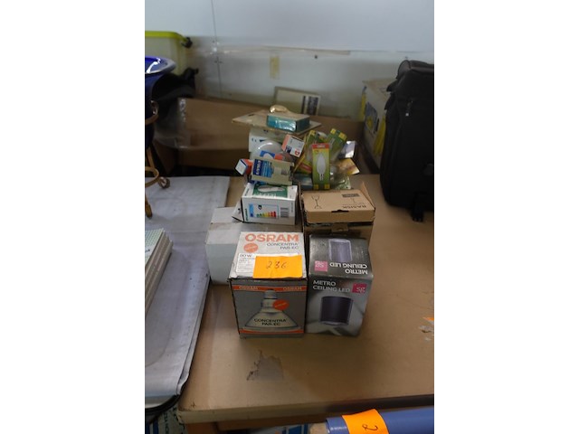 Lot lampen - afbeelding 2 van  6