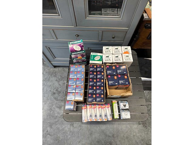 Lot lampen - afbeelding 1 van  3