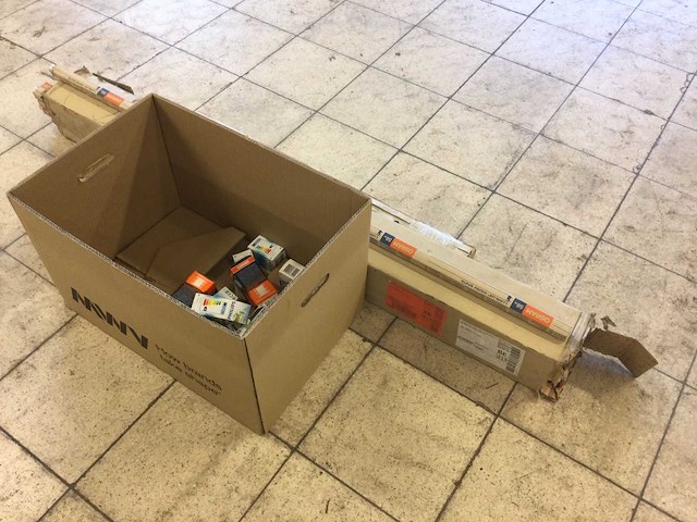 Lot lampen - afbeelding 1 van  1