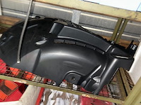 Lot land rover auto onderdelen op linkse rek - afbeelding 2 van  9