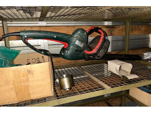 Lot land rover auto onderdelen op linkse rek - afbeelding 3 van  9