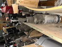 Lot land rover auto onderdelen op linkse rek - afbeelding 4 van  9