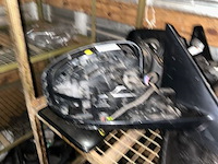 Lot land rover auto onderdelen op middenste rek - afbeelding 4 van  8