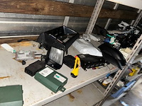 Lot land rover auto onderdelen op rechter rek - afbeelding 10 van  11