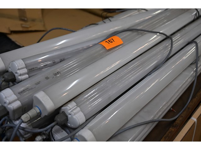 Lot led verlichtingsarmaturen - afbeelding 1 van  2
