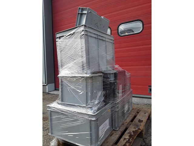 Lot lege dozen - brandweermateriaal - afbeelding 1 van  1