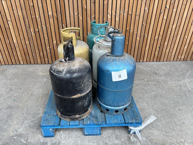 Lot lege gasflessen - afbeelding 1 van  1