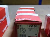 Lot legrand - afbeelding 5 van  16