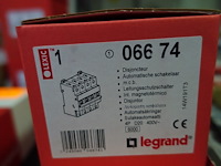 Lot legrand - afbeelding 13 van  17